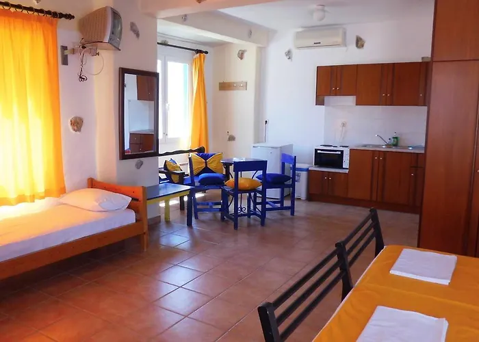 شقة Happiness Panteli