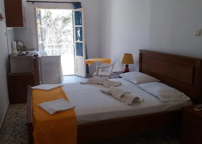 Happiness Daire Panteli